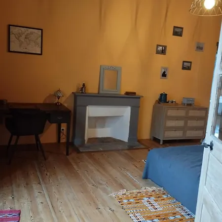 Ou Deux Dans Demeure Historique